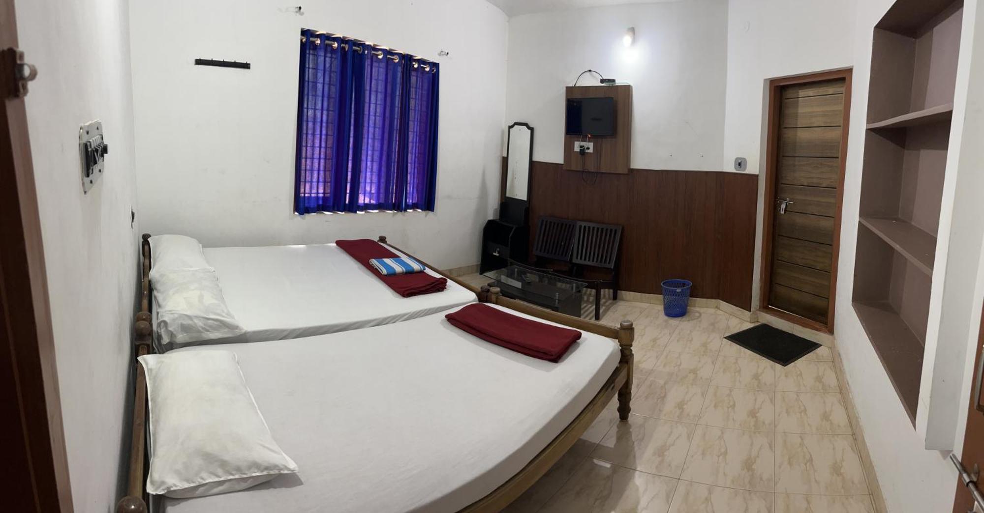 Dakshinakasi Guest House Thirunelly Екстер'єр фото